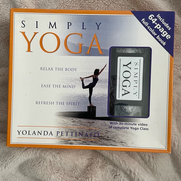 Simply Yoga Workout Kit - Picture 2 of 2